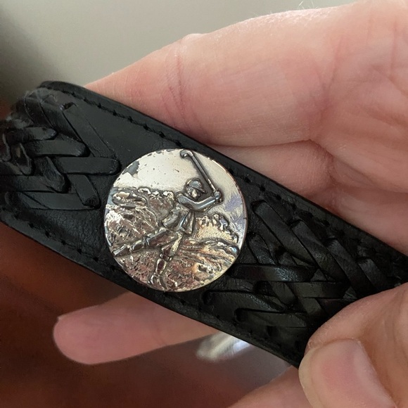 BRIGHTON Black leather LOGAN Onyx belt w/Silver Medallions Golf Scenes Mens 42 - Picture 6 of 11